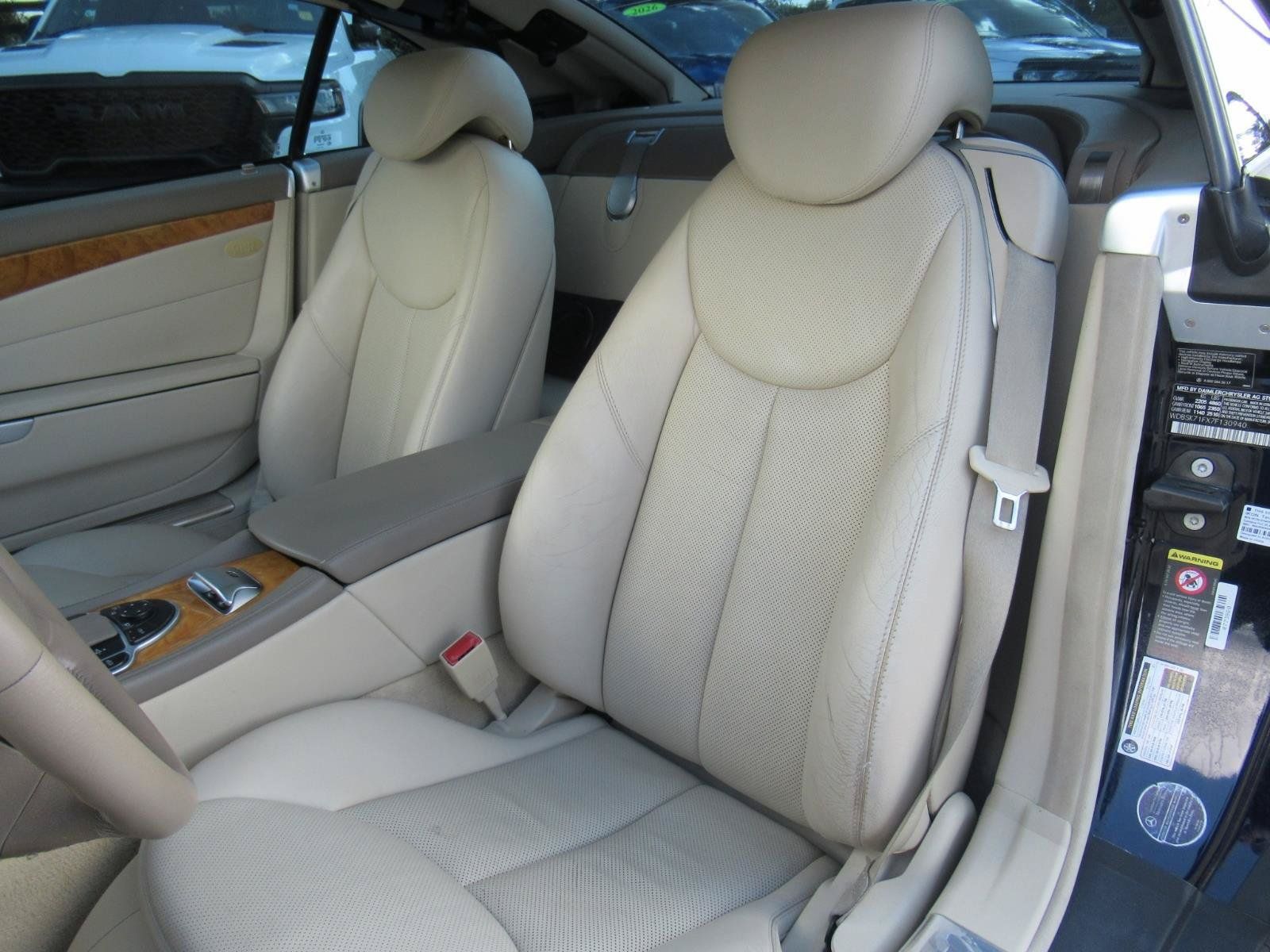 Used 2007 Mercedes-Benz SL 550 image 17