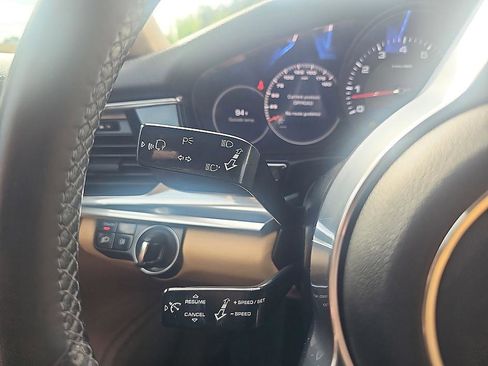 Used 2020 Porsche Panamera 4 AWD/4WD image 19