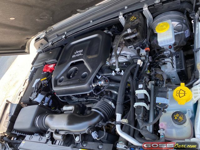 Used 2022 Jeep Wrangler Unlimited Sahara AWD/4WD image 25