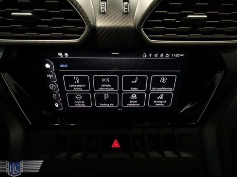 Used 2023 Lamborghini Urus Performante image 34