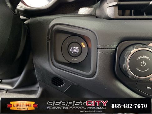 New 2026 Jeep Gladiator Sport image 17