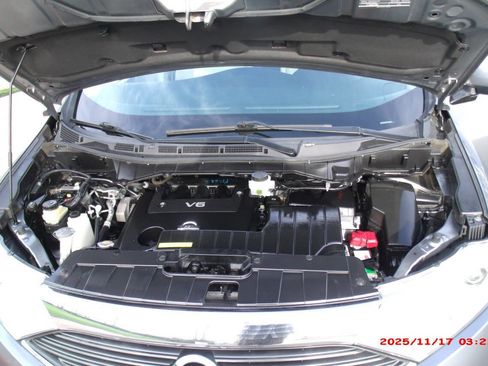 Used 2016 Nissan Quest SV image 24