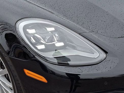 Used 2019 Porsche Panamera 4 image 11