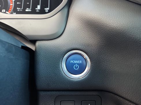 Used 2024 Toyota Tundra Limited image 25