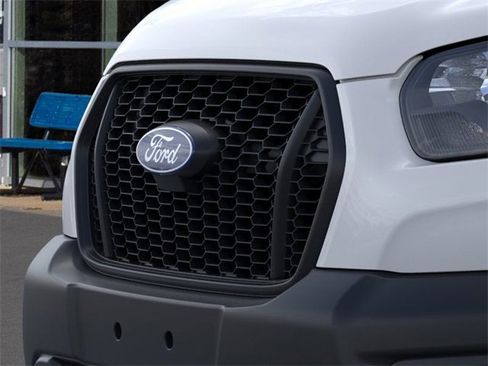 New 2026 Ford Transit 250 148 Medium Roof w/ Load Area Protection Package image 17