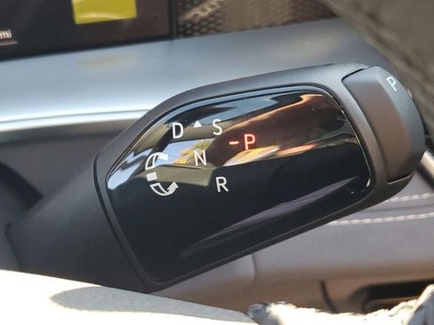 New 2026 Volkswagen Tiguan SE R-Line image 29