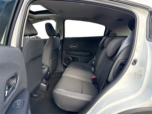 Used 2021 Honda HR-V EX image 11