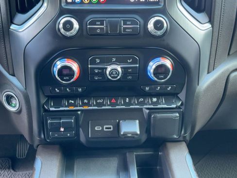 Used 2021 GMC Sierra 1500 Denali image 18