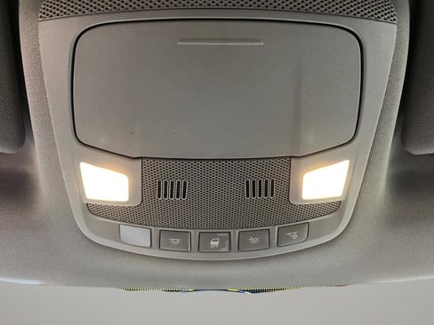 Used 2015 Ford F150 XLT image 13