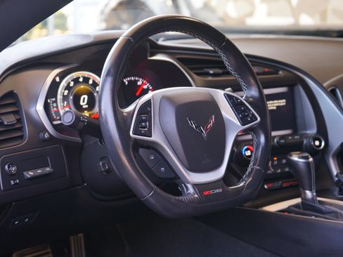 Used 2017 Chevrolet Corvette Z06 RWD image 12