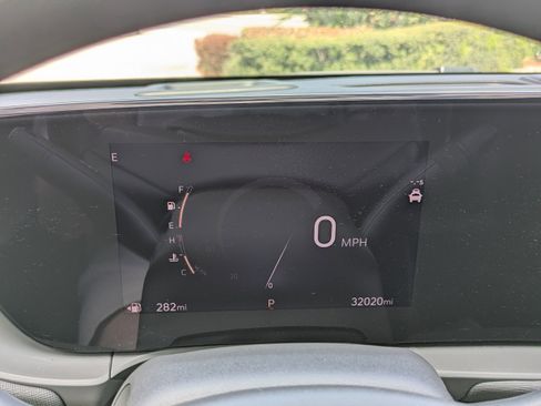 Used 2024 Buick Envista Preferred w/ Convenience II Package image 25