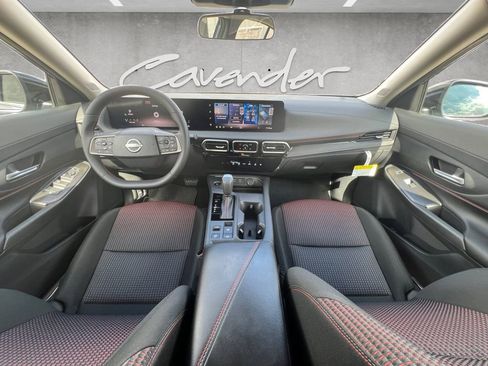 New 2026 Nissan Sentra SR w/ Floor Mat Package FWD image 21