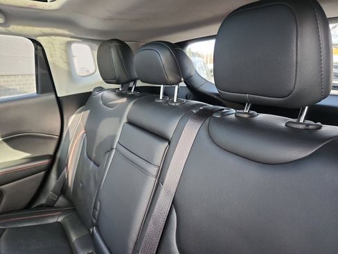 Used 2018 Jeep Compass Trailhawk w/ Leather Interior Group image 26