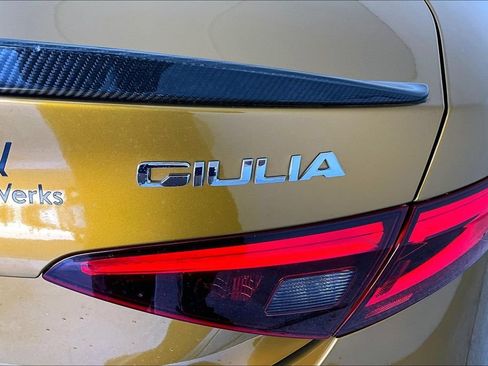 Used 2023 Alfa Romeo Giulia Quadrifoglio RWD image 42