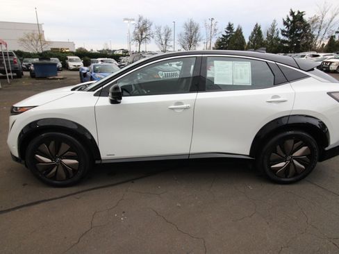 Used 2023 Nissan Ariya FWD image 6