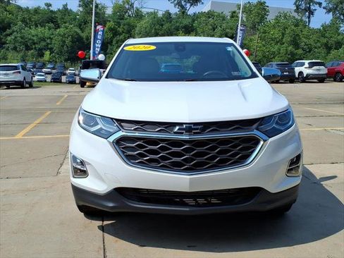 Used 2020 Chevrolet Equinox LS w/ LPO, Chrome Package AWD/4WD image 3