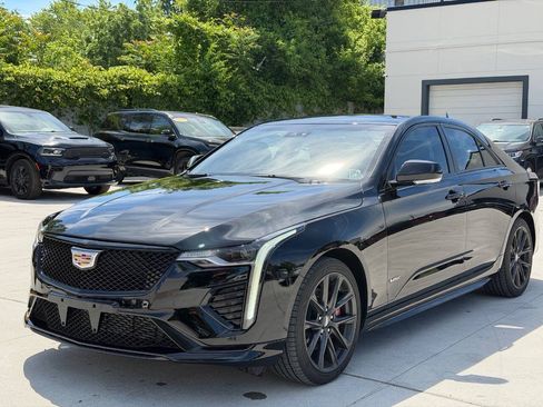 Used 2023 Cadillac CT4 V AWD/4WD image 13