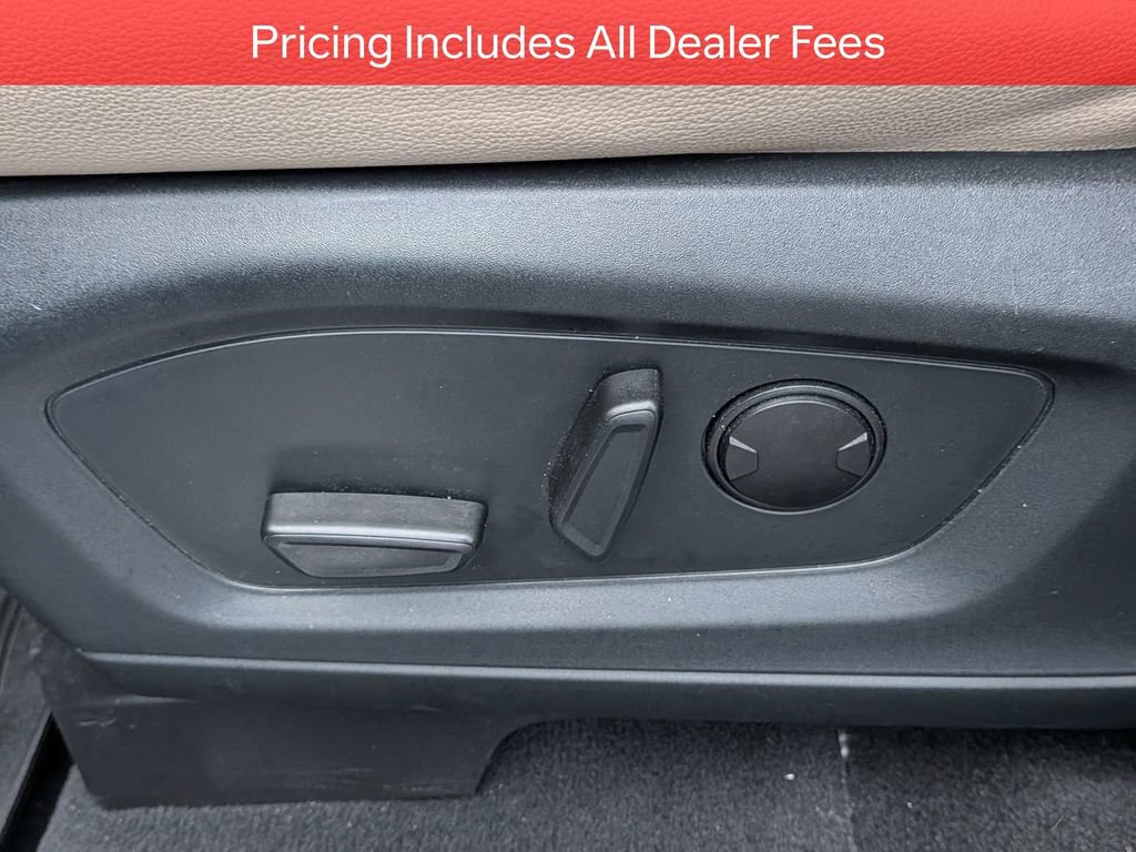 Used 2022 Ford Explorer Limited w/ Equipment Group 301A RWD image 21