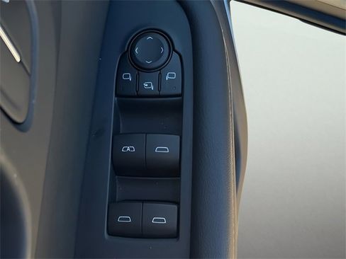 Used 2025 Buick Enclave Preferred image 15