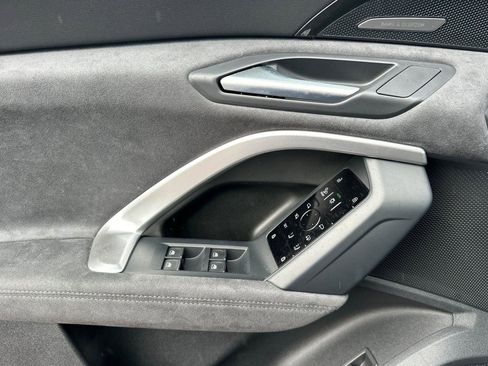 New 2025 Audi SQ5 Premium Plus image 10