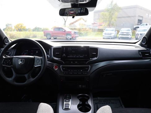 Used 2022 Honda Pilot Sport image 14