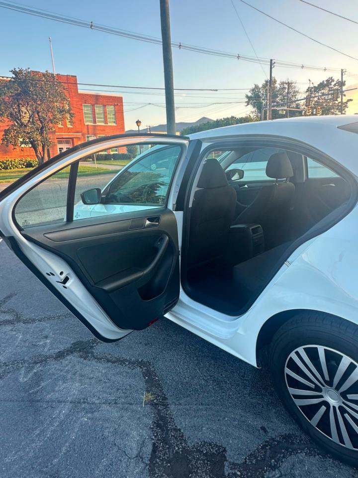 Used 2016 Volkswagen Jetta S FWD image 14