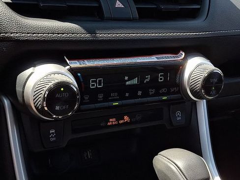 Used 2025 Toyota RAV4 XLE w/ Convenience Package FWD image 16