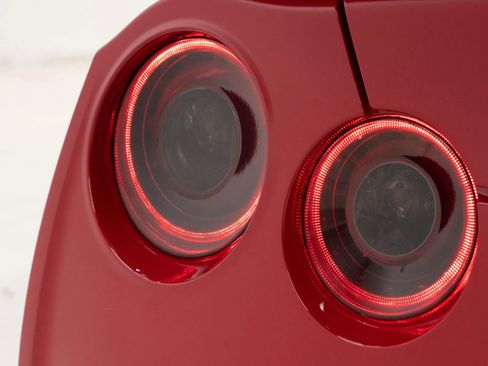 Used 2019 Nissan GT-R Premium w/ Premium Interior Package image 25