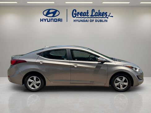 Used 2014 Hyundai Elantra SE FWD image 6