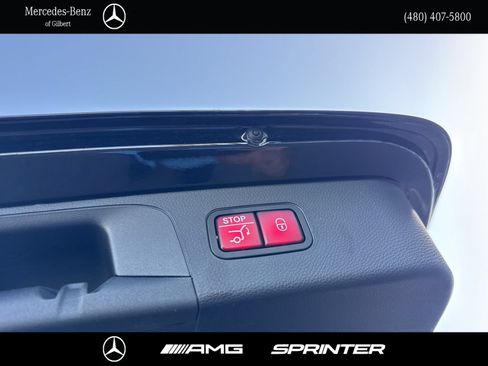 Used 2022 Mercedes-Benz GLC 300 image 8