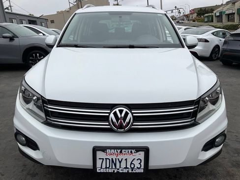 Used 2014 Volkswagen Tiguan SE FWD image 2