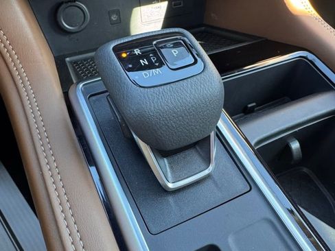 Used 2025 Nissan Pathfinder Platinum w/ Cargo Package image 27