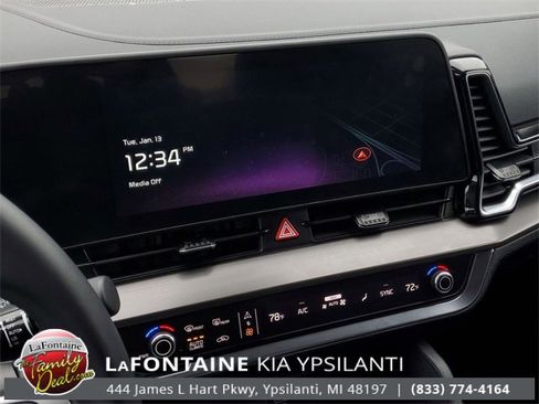 Certified 2025 Kia Sportage EX image 24