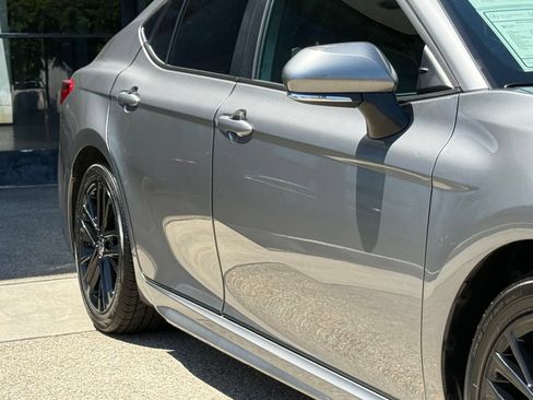Used 2025 Toyota Camry SE FWD image 9