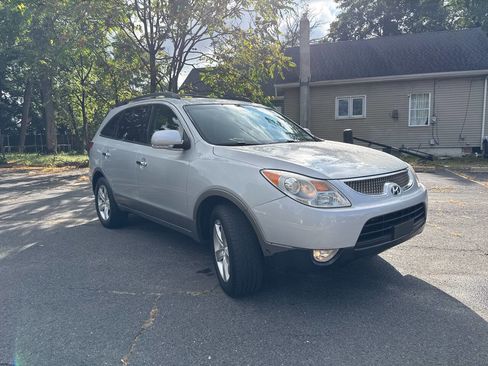 Used 2011 Hyundai Veracruz Limited w/ Navigation Pkg 3 image 4