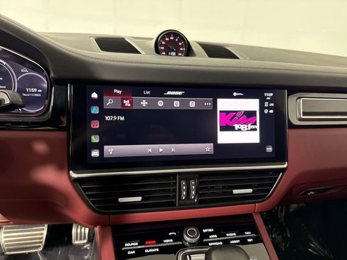 Certified 2023 Porsche Cayenne GTS AWD/4WD image 27
