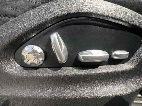 Used 2019 Porsche Cayenne AWD/4WD image 31