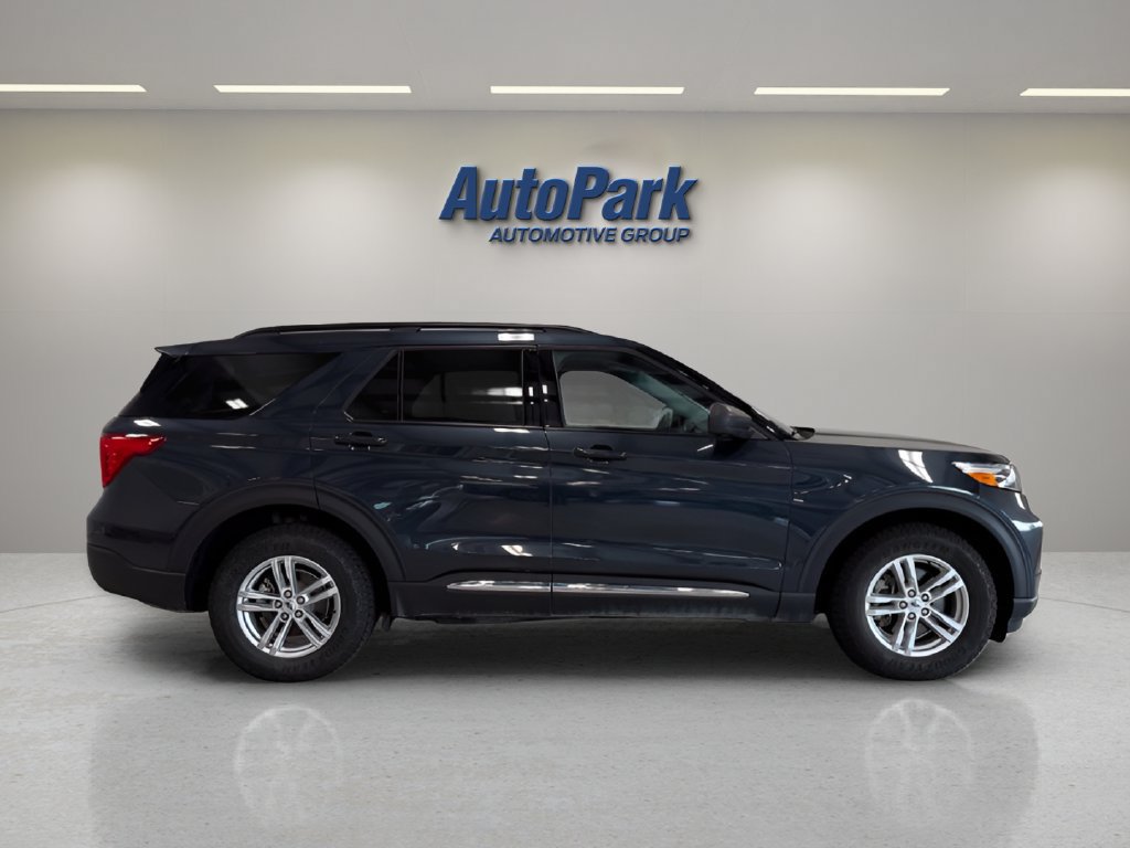 Used 2023 Ford Explorer XLT w/ Equipment Group 202A AWD/4WD image 8