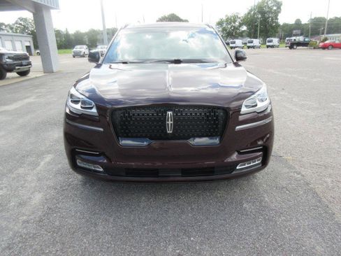 Used 2023 Lincoln Aviator Black Label w/ Jet Package image 8