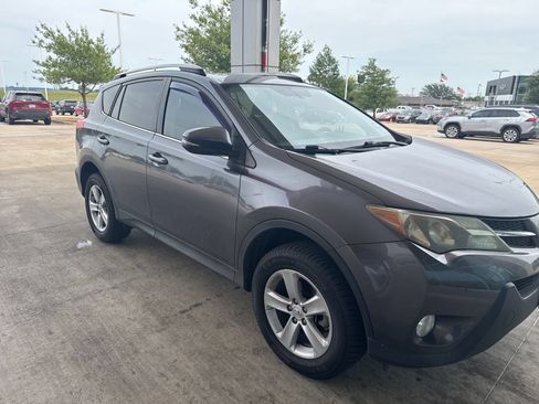 Used 2014 Toyota RAV4 XLE FWD image 25