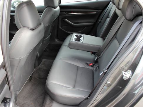 Used 2025 MAZDA MAZDA3 s FWD image 10