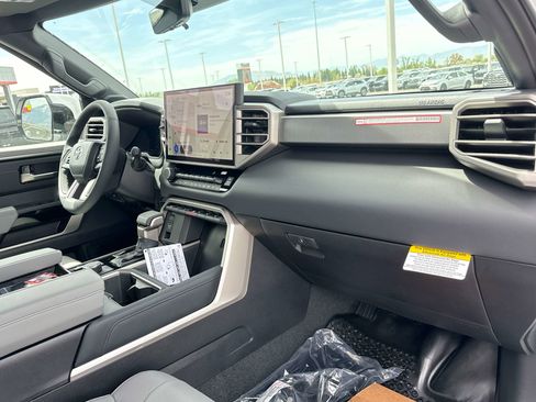New 2026 Toyota Tundra Limited AWD/4WD image 15