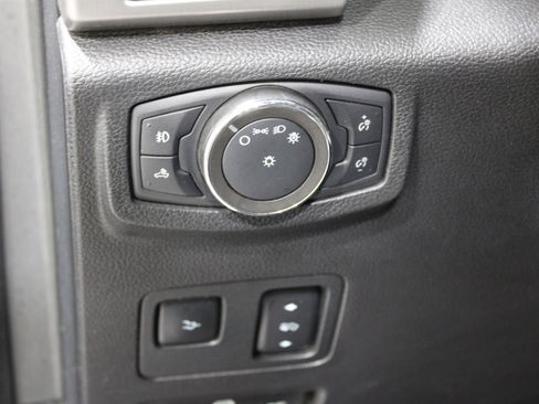 Used 2020 Ford F250 Platinum w/ Tremor Off-Road Package image 7