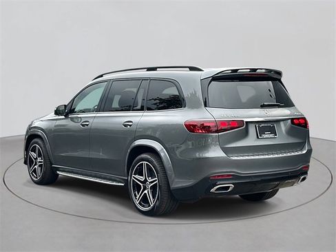 New 2026 Mercedes-Benz GLS 450 4MATIC image 3
