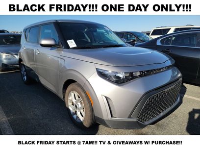 Used 2024 Kia Soul LX w/ Option Group 015