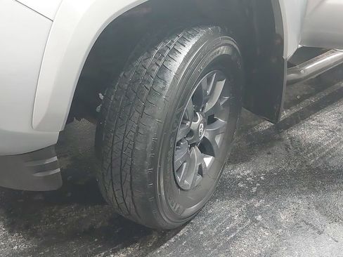 Used 2022 Toyota Tacoma SR5 w/ SR5 Appearance Package (SM) image 55