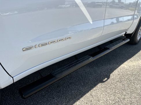 Used 2022 GMC Sierra 1500 SLE RWD image 12