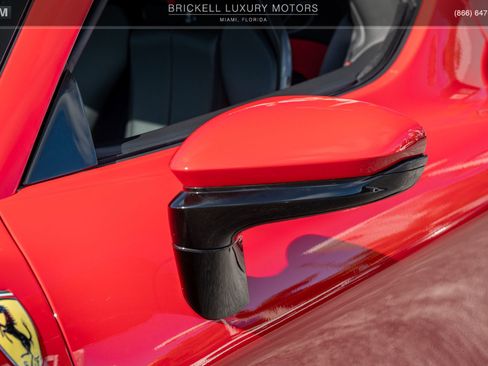 Used 2022 Ferrari SF90 Spider image 59