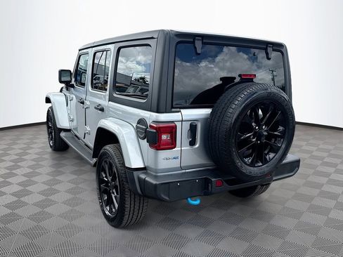 Used 2023 Jeep Wrangler Unlimited Sahara w/ Cold Weather Group image 8