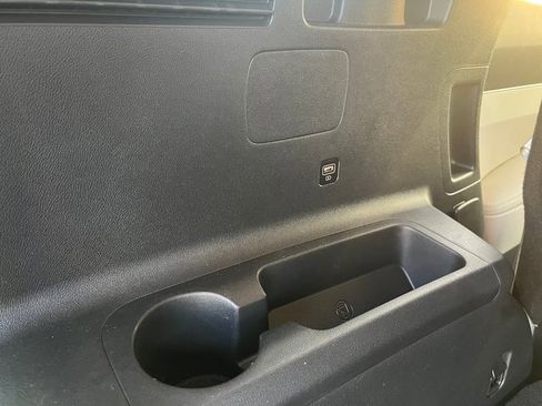 Certified 2022 Kia Sorento S image 31